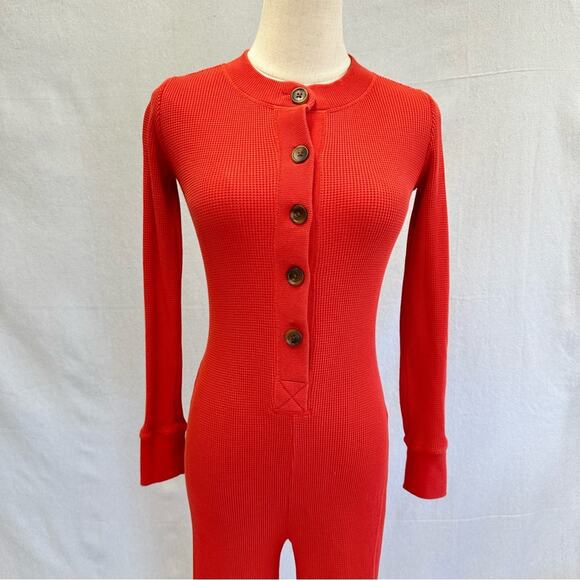 Everlane waffle knit henley onesie button up jumpsuit in currant size XXS - Picture 12 of 16